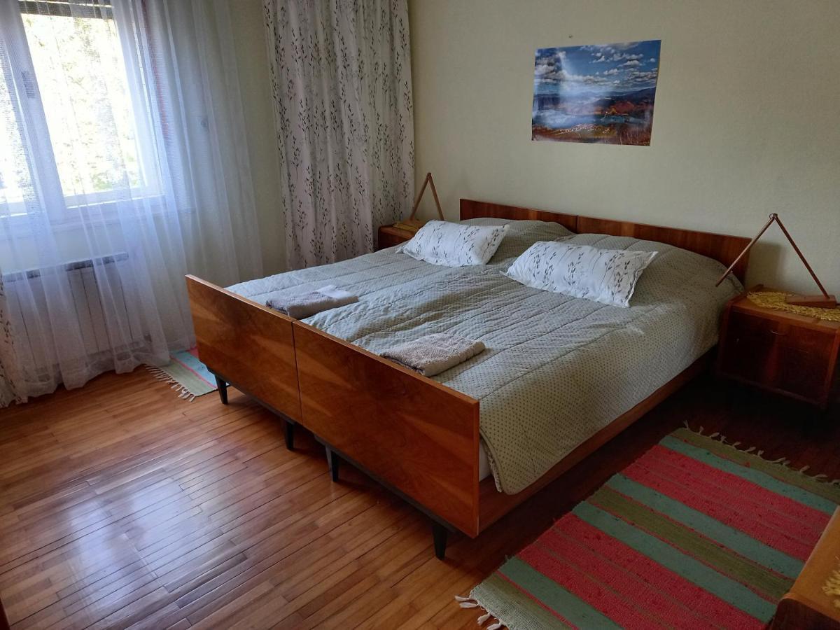 Rooms Apartma Cerknica ภายนอก รูปภาพ