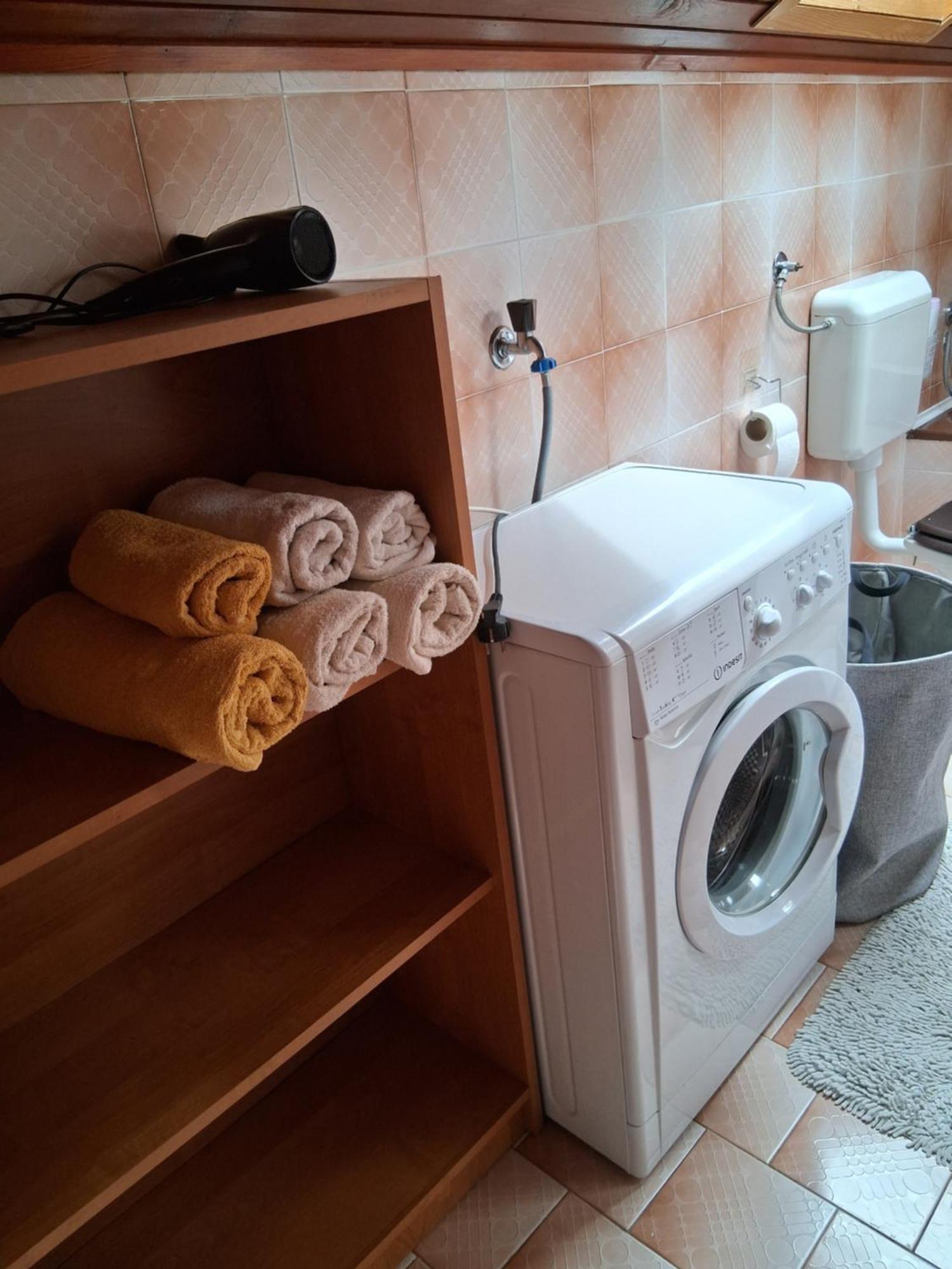 Rooms Apartma Cerknica ภายนอก รูปภาพ
